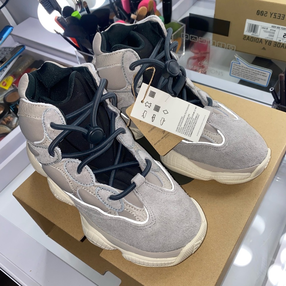 Brand New Authentic Yeezy 500 high